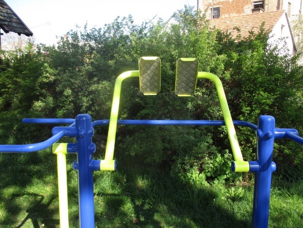 Chybná výroba fitness prvku, vysoké riziko úrazu
